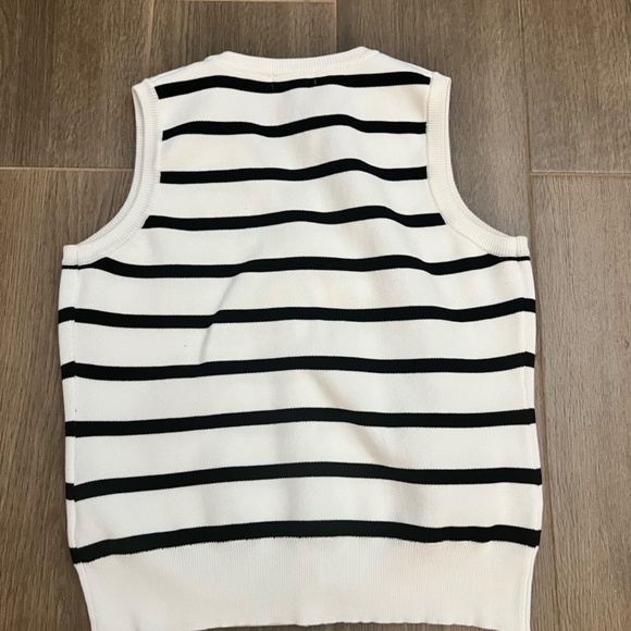 Top - Picture 3 of 3